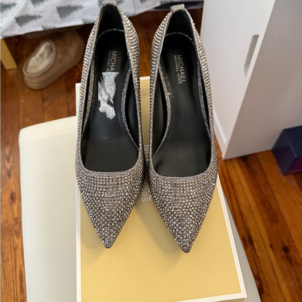 Michael Kors Glittering Silver Heels